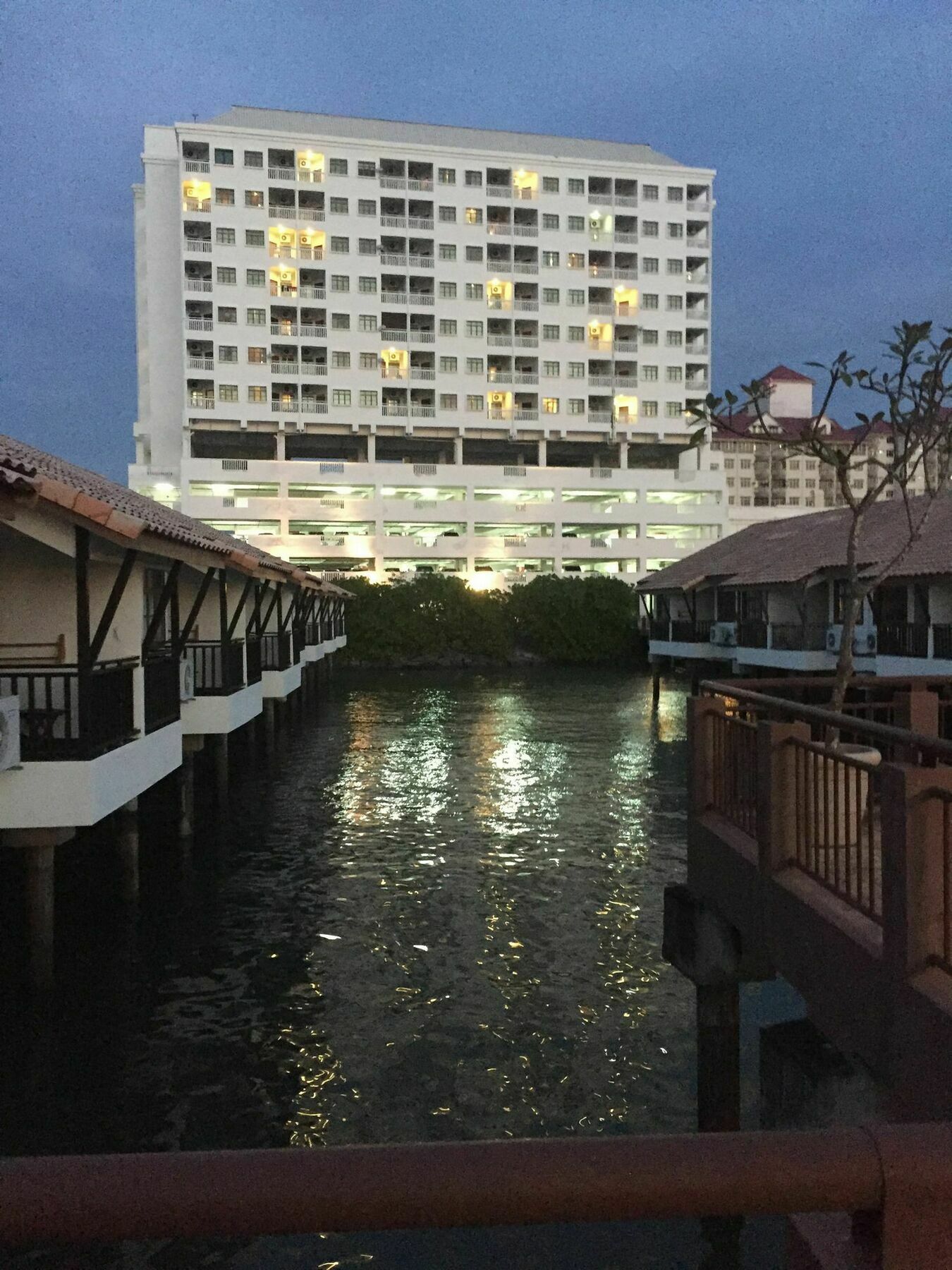 Private Water Chalet Port Dickson Esterno foto